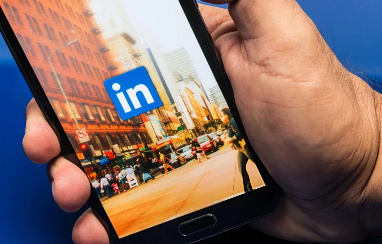 profilo linkedin efficace